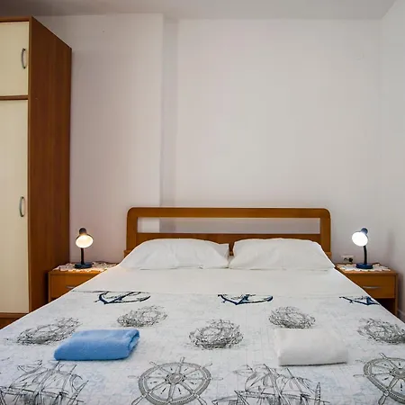 Family Friendly Seaside Drace, Peljesac - 4529 Apartman Janjina