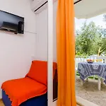 Family Friendly Seaside Drace, Peljesac - 4529 Apartment *