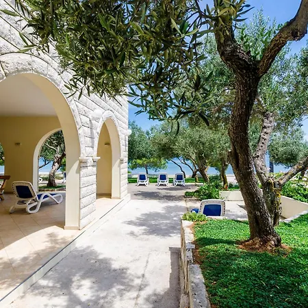 Family Friendly Seaside Drace, Peljesac - 4529 Apartment *