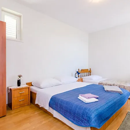 Apartment Family Friendly Seaside Drace, Peljesac - 4529