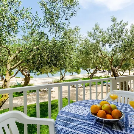 Family Friendly Seaside Drace, Peljesac - 4529 *