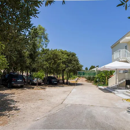 Family Friendly Seaside Drace, Peljesac - 4529 شقة *