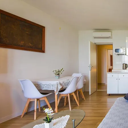 Family Friendly Seaside Drace, Peljesac - 4529 Appartamento Janjina