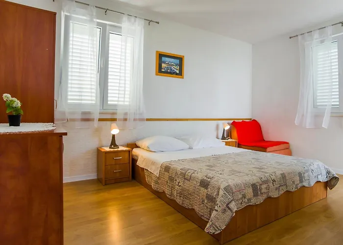 Family Friendly Seaside Drace, Peljesac - 4529 *