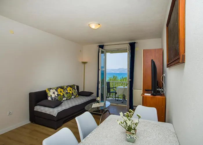 Family Friendly Seaside Drace, Peljesac - 4529 شقة Janjina